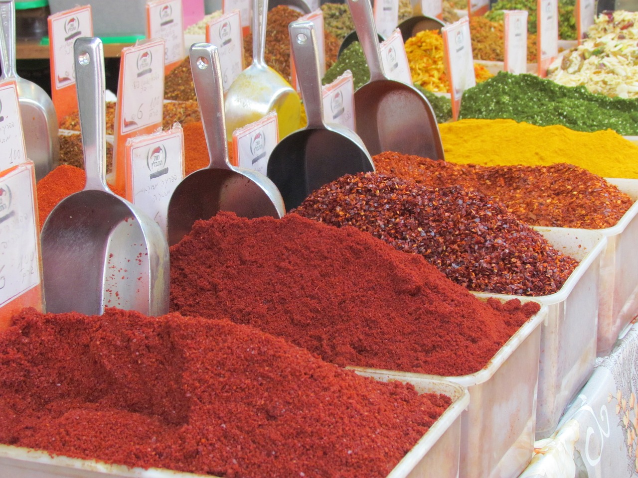 spices-438527_1280