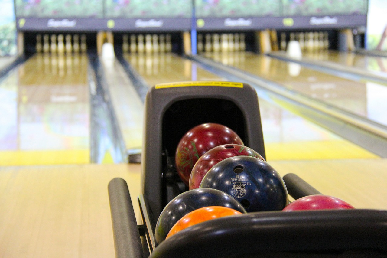 bowling-237905_1280