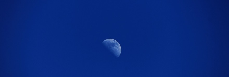 moon-769918_1280