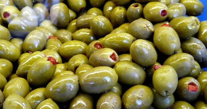 olives-210353_1280