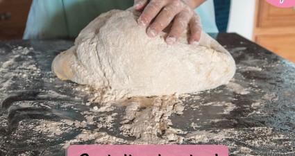 free baking class for kids craftsy baker learn to bake free kid class catchyfreebies