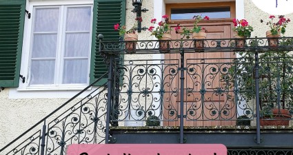 CatchyFreebies sample railing